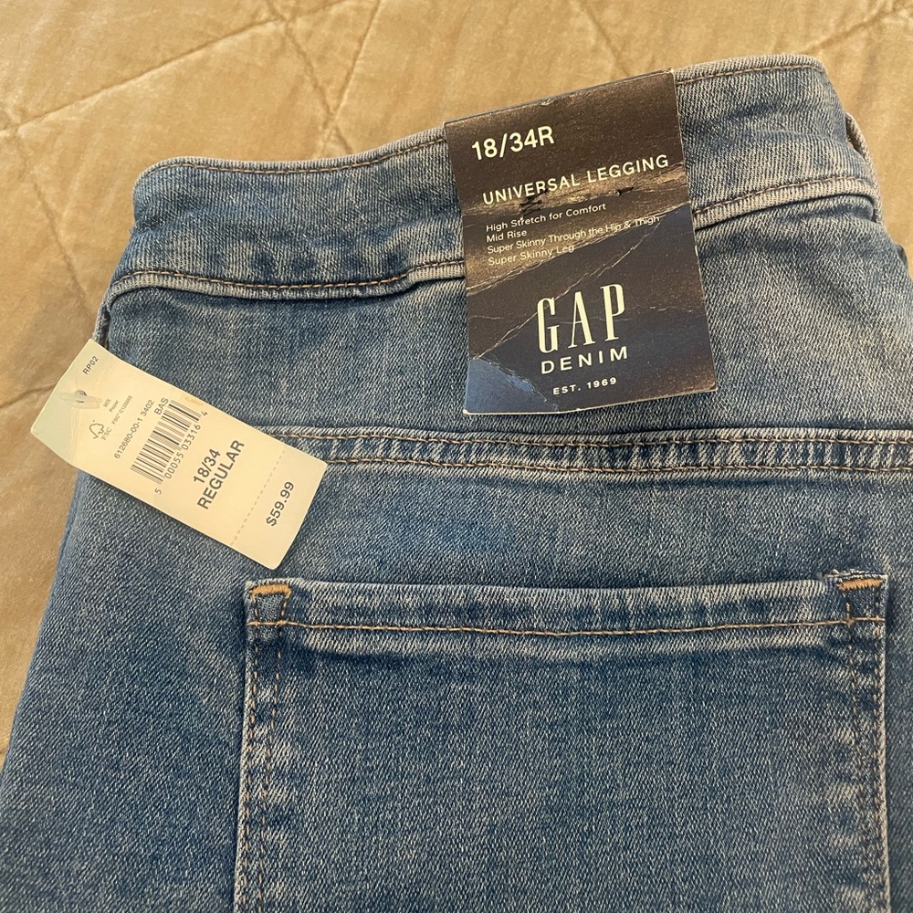 GAP Women's Denim Blue Jeggings